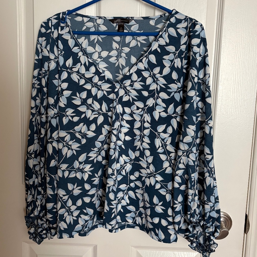 Blue print blouse💙